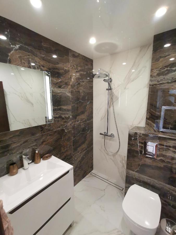 City Center Lux Apartment Varna Buitenkant foto