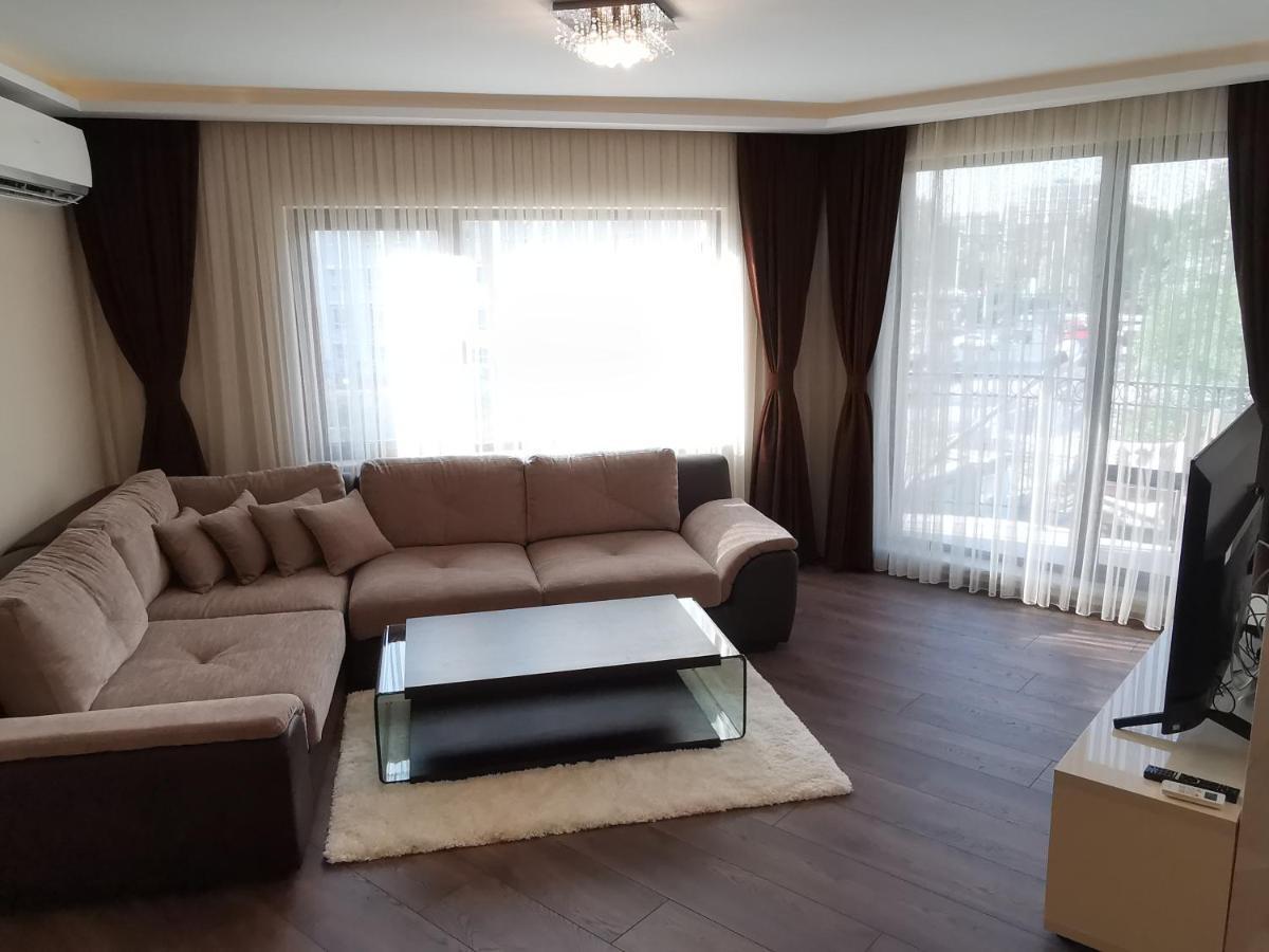 City Center Lux Apartment Varna Buitenkant foto