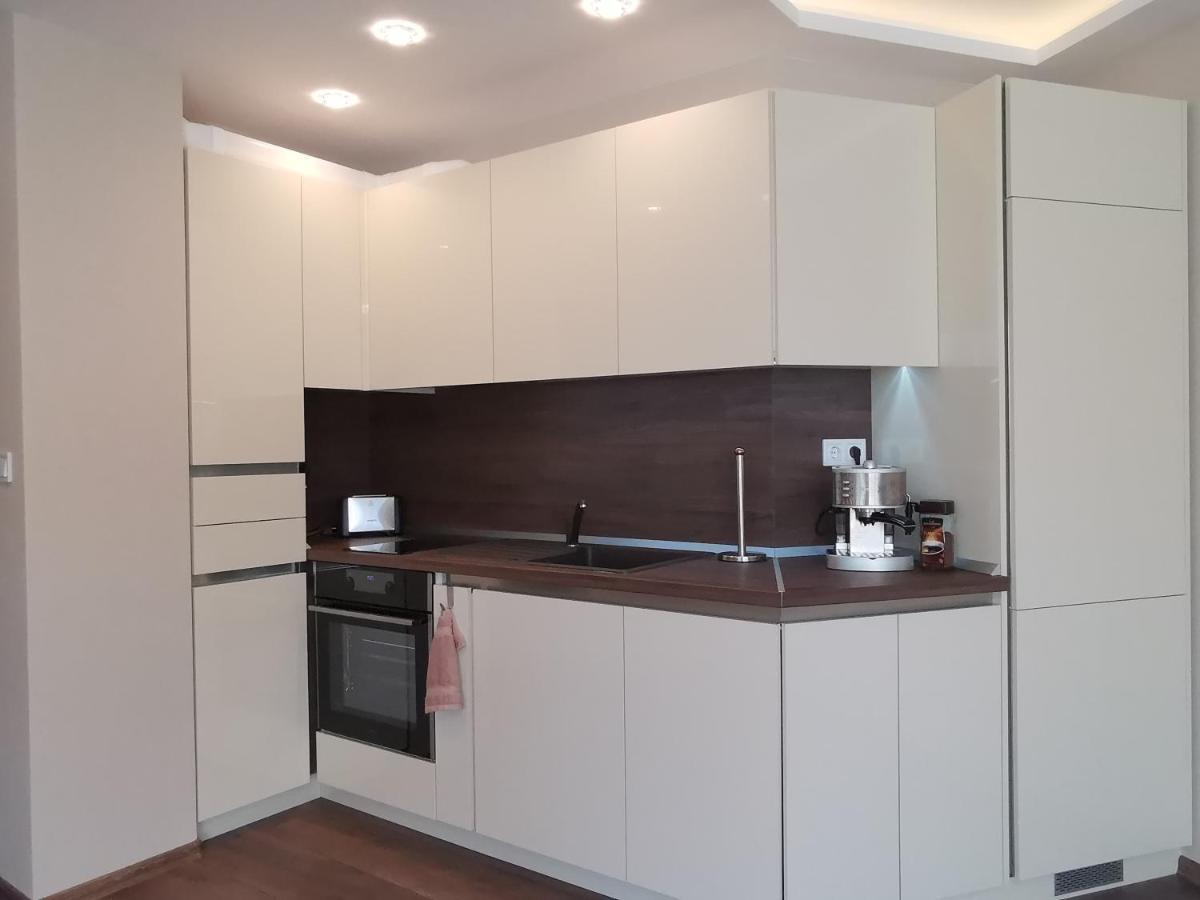 City Center Lux Apartment Varna Buitenkant foto